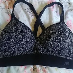 New Balance Sports Bra. Size Large